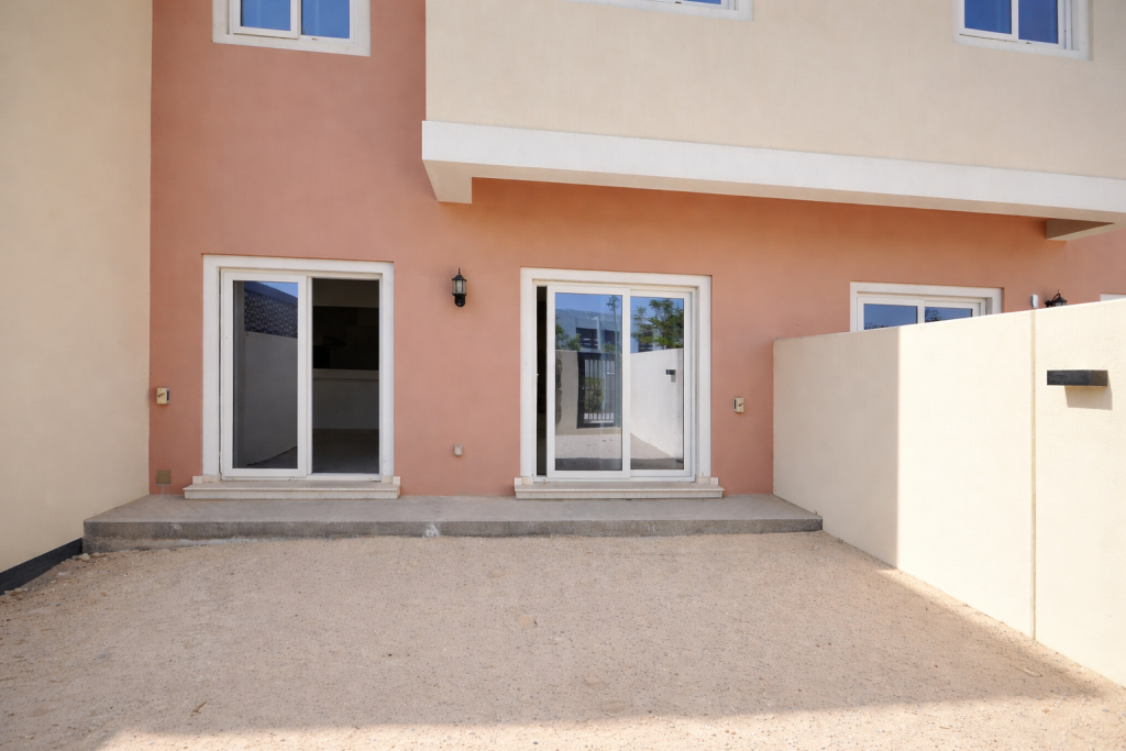 Amaranta Townhouses image 1